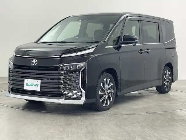 トヨタ ヴォクシー S－Z 群馬県 2022(令4)年 2.3万km アティチュードブラックマイカ 純正１０．５型ナビ　バックカメラ　アダプティブクルーズコントロール　レーンキープアシスト　衝突被害軽減ブレーキ　シートヒーター　両側パワースライドドア　オートマチックハイビーム　ＥＴＣ２．０　禁煙車