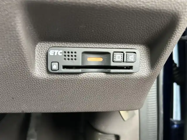 ホンダ フリード ハイブリット G 鹿児島県 2016(平28)年 7.9万km コバルトブルーパール サイドリフトアップシート車/社外ＳＤナビ/　　CD/DVD/BT/フルセグ/バックカメラ/両側パワースライドドア/クルーズコントロール/LEDヘッドライト/社外15インチアルミホイール/スマートキー/純正ビルトインETC/ステアリングスイッチ