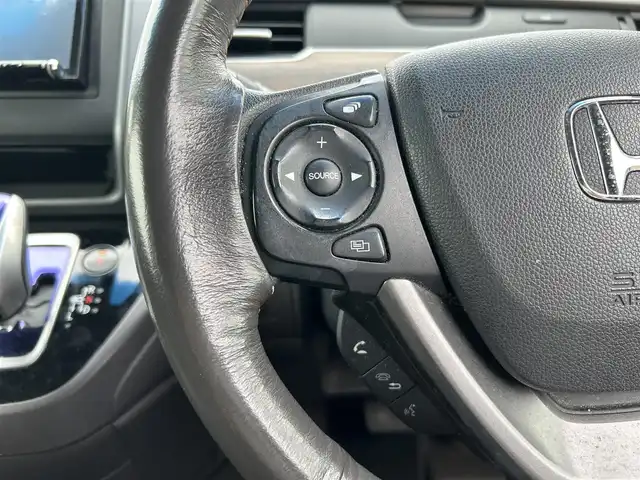 ホンダ フリード ハイブリット G 鹿児島県 2016(平28)年 7.9万km コバルトブルーパール サイドリフトアップシート車/社外ＳＤナビ/　　CD/DVD/BT/フルセグ/バックカメラ/両側パワースライドドア/クルーズコントロール/LEDヘッドライト/社外15インチアルミホイール/スマートキー/純正ビルトインETC/ステアリングスイッチ