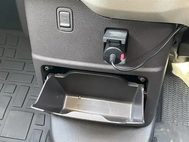 ホンダ Ｎ ＢＯＸ G L ホンダセンシング 宮崎県 2019(令1)年 7.5万km プラチナホワイトパール 純正ナビ　フルセグＴＶ　バックカメラ　ＥＴＣ　左パワースライドドア　レーダークルーズ　レーンキープ　ＬＥＤヘッドライト