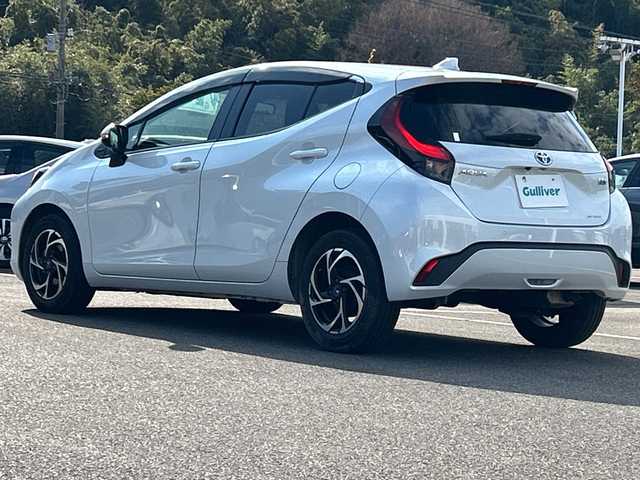 トヨタ アクア Z 佐賀県 2022(令4)年 5.5万km プラチナホワイトパールマイカ 純正10.5インチディスプレイオーディオ/モデリスタ15インチアルミホイール/バックカメラ/ビルトインETC/レーダークルーズコントロール/クリアランスソナー/プリクラッシュセーフティセンス/パーキングサポートブレーキ/ハーフレザーシート/前席シートヒーター/運転席シートヒーター/ステアリングヒーター/LEDヘッドライト/フォグランプ/AC100V