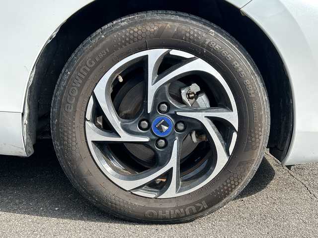 トヨタ アクア Z 佐賀県 2022(令4)年 5.5万km プラチナホワイトパールマイカ 純正10.5インチディスプレイオーディオ/モデリスタ15インチアルミホイール/バックカメラ/ビルトインETC/レーダークルーズコントロール/クリアランスソナー/プリクラッシュセーフティセンス/パーキングサポートブレーキ/ハーフレザーシート/前席シートヒーター/運転席シートヒーター/ステアリングヒーター/LEDヘッドライト/フォグランプ/AC100V