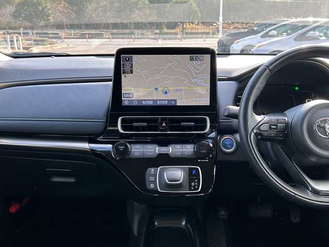 トヨタ アクア Z 佐賀県 2022(令4)年 5.5万km プラチナホワイトパールマイカ 純正10.5インチディスプレイオーディオ/モデリスタ15インチアルミホイール/バックカメラ/ビルトインETC/レーダークルーズコントロール/クリアランスソナー/プリクラッシュセーフティセンス/パーキングサポートブレーキ/ハーフレザーシート/前席シートヒーター/運転席シートヒーター/ステアリングヒーター/LEDヘッドライト/フォグランプ/AC100V