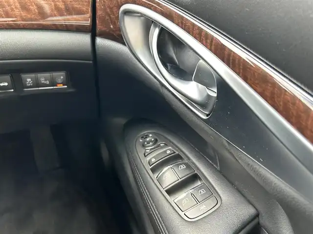 日産 フーガ 370GT 愛知県 2015(平27)年 3.8万km ダークメタルグレー 純正HDDナビ/フルセグテレビ/バックカメラ/アラウンドビュー/ウィンカーミラー/クルーズコントロール/ドアバイザー/プッシュスタート/黒革シート/BSM/レザーステアリング