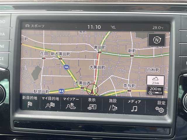 フォルクスワーゲン パサート ヴァリアント TSI ハイライン 三重県 2015(平27)年 10.8万km シルバー 純正メーカーナビ/バックカメラ/プリクラッシュブレーキシステム/クルーズコントロール/LEDヘッドランプ/ヘッドランプウォッシャー/オートエアコン/リア温度調整スイッチ/ボディ同色電動格納ドアミラー/黒革シート/シートヒーター/パワーシート（運転席）/パワートランクリッド/スマートエントリー/プッシュスタート