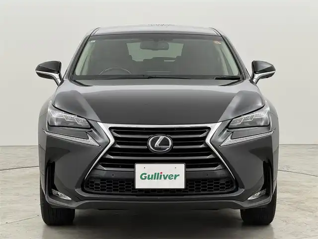 レクサス ＮＸ 300h Iパッケージ 福岡県 2017(平29)年 5.7万km グラファイトブラックガラスフレーク ワンオーナー　/純正ナビ／フルセグＴＶ　/バック／サイドカメラ　/ＥＴＣ２．０　/レーダークルコン　/コーナーセンサー　/衝突軽減　/パドルシフト　/ステアリングヒーター　/シートヒーター　/パワーバックドア　/３眼ＬＥＤ