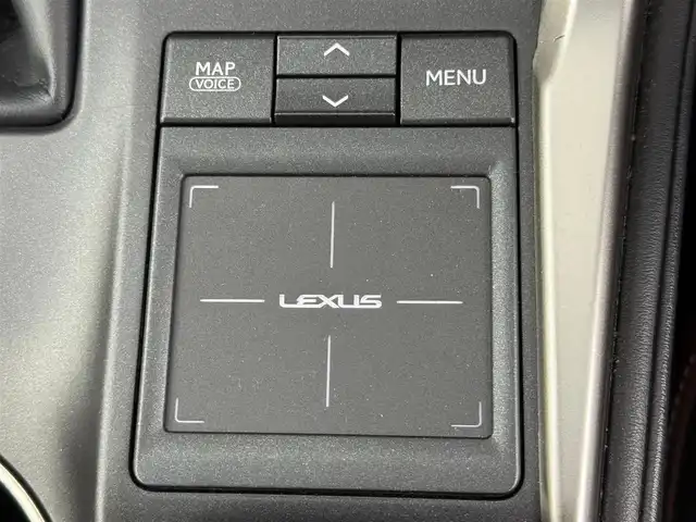 レクサス ＮＸ 300h Iパッケージ 福岡県 2017(平29)年 5.7万km グラファイトブラックガラスフレーク ワンオーナー　/純正ナビ／フルセグＴＶ　/バック／サイドカメラ　/ＥＴＣ２．０　/レーダークルコン　/コーナーセンサー　/衝突軽減　/パドルシフト　/ステアリングヒーター　/シートヒーター　/パワーバックドア　/３眼ＬＥＤ