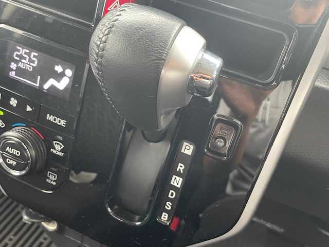 トヨタ ルーミー カスタムG S 茨城県 2016(平28)年 7.3万km プラムブラウンパールクリスタルシャイン 純正ナビ /-BT/AM/FM/CD/TV/バックカメラ /クルーズコントロール /ドライブレコーダー前後 /ウォークスルー /コーナーセンサー /オートマチックハイビーム /LEDヘッドライト /両側パワースライドドア /衝突軽減システム/純正アルミホイール/純正フロアマット/アイドリングストップ