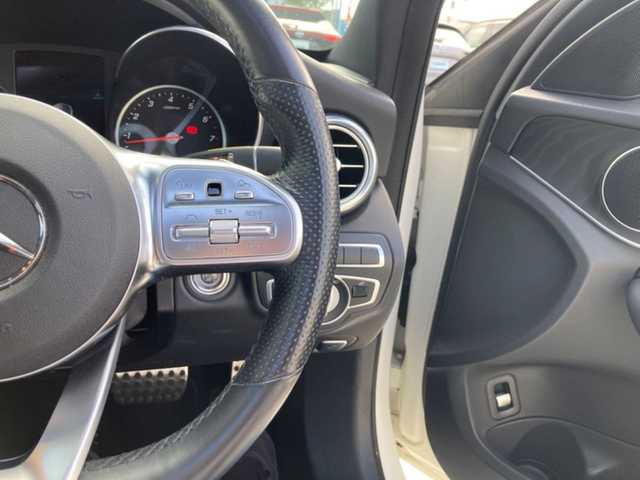 メルセデス・ベンツ Ｃ２００ アバンギャルド AMGライン 東京都 2018(平30)年 2.5万km 白Ⅱ ワンオーナー/純正ナビ/フルセグテレビ/Bluetooth/バックカメラ/クルーズコントロール/サンルーフ/レザーシート/D/Nパワーシート/D/Nシートヒーター/プッシュスタート/ETC/LEDヘッドライト/前後コーナーセンサー/前方ドラレコ/パドルシフト/D/Nシートメモリー/BSM
