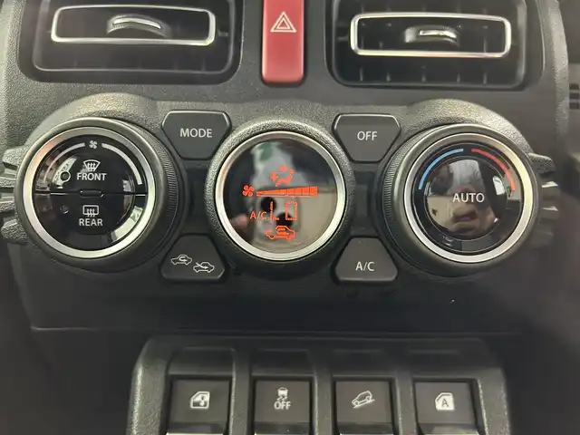 スズキ ジムニー XC 鹿児島県 2020(令2)年 3.1万km ブルーイッシュブラックパール3 純正8インチSDナビ/フルセグTV/BT/CD/DVD/MSV/AM/FM/スズキセーフティサポート/クルーズコントロール/前席シートヒーター/純正LEDヘッドライト/オートマチックハイビーム/オートライト/ステアリングリモコン/ヘッドライトウォッシャー/純正16インチアルミホイール/純正フロアマット/純正ドアバイザー/スマートキー