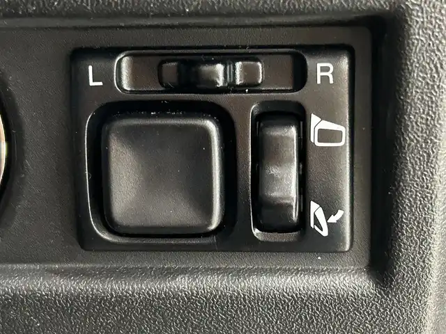 スズキ ジムニー XC 鹿児島県 2020(令2)年 3.1万km ブルーイッシュブラックパール3 純正8インチSDナビ/フルセグTV/BT/CD/DVD/MSV/AM/FM/スズキセーフティサポート/クルーズコントロール/前席シートヒーター/純正LEDヘッドライト/オートマチックハイビーム/オートライト/ステアリングリモコン/ヘッドライトウォッシャー/純正16インチアルミホイール/純正フロアマット/純正ドアバイザー/スマートキー