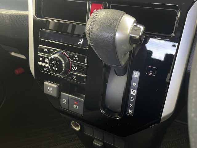 トヨタ ルーミー カスタムG 栃木県 2022(令4)年 4.6万km クールバイオレットクリスタルシャイン 純正SDナビ/フルセグTV/DVD/Bluetooth/MSV/スマートアシスト/・衝突軽減ブレーキ/・コーナーセンサー/・レーダークルーズコントロール/・先行車発進お知らせ/・車線逸脱警報/両側電動スライドドア/バックカメラ/ビルトインETC/前後ドライブレコーダー/ステアリングリモコン/スマートキー×2/LEDヘッドライト/フォグランプ/電動パーキングブレーキ