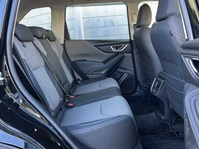 スバル フォレスター X－エディション 神奈川県 2020(令2)年 3.2万km クリスタルブラックシリカ ワンオーナー/純正ナビ(CD/DVD/SD/AUX/USB/BT/フルセグTV)/バック/フロント/サイドカメラ/衝突被害軽減ブレーキ/レーンキープアシスト/ブラインドスポットモニター/オートハイビーム/アイドリングストップ/レーダークルーズコントロール/パドルシフト/ハーフレザーシート/D/N席パワーシート(D席メモリー機能)/D/N席シートヒーター/ステアリングヒーター/パワーバックドア/ETC/前方ドライブレコーダー/ルーフレール/純正フロアマット/純正ドアバイザー/ISOFIX/スペアキー×1/保証書/取扱説明書