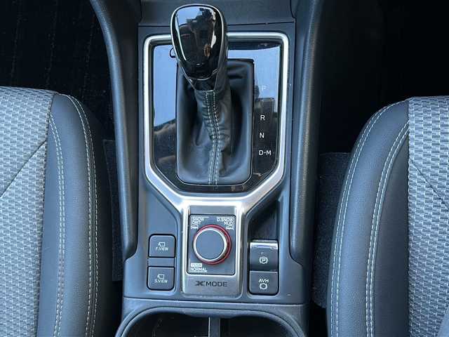 スバル フォレスター X－エディション 神奈川県 2020(令2)年 3.2万km クリスタルブラックシリカ ワンオーナー/純正ナビ(CD/DVD/SD/AUX/USB/BT/フルセグTV)/バック/フロント/サイドカメラ/衝突被害軽減ブレーキ/レーンキープアシスト/ブラインドスポットモニター/オートハイビーム/アイドリングストップ/レーダークルーズコントロール/パドルシフト/ハーフレザーシート/D/N席パワーシート(D席メモリー機能)/D/N席シートヒーター/ステアリングヒーター/パワーバックドア/ETC/前方ドライブレコーダー/ルーフレール/純正フロアマット/純正ドアバイザー/ISOFIX/スペアキー×1/保証書/取扱説明書