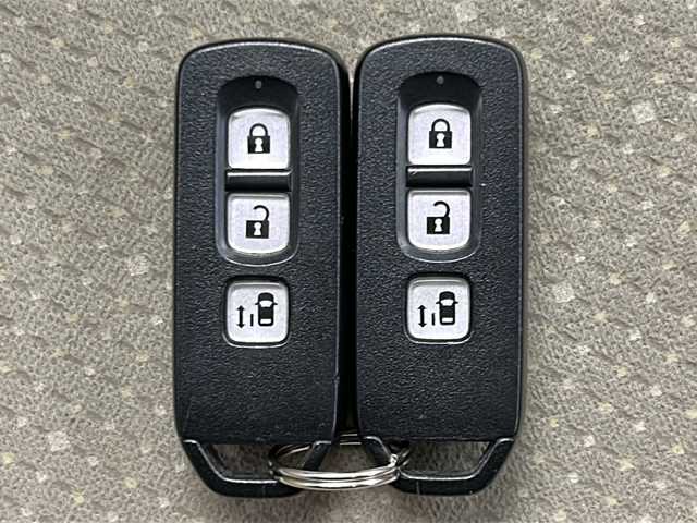 ホンダ Ｎ ＢＯＸ G Lパッケージ 宮城県 2013(平25)年 6万km クリスタルブラックパール 禁煙車/社外ナビ/・CD.DVD.SD.BT/フルセグTV/バックカメラ/片側パワースライドドア/ETC/横滑り防止装置/ECONスイッチ/ステアリングスイッチ/プッシュスタート/スマートキー2個/純正14インチアルミホイール/純正フロアマット