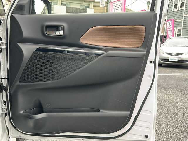 日産 デイズ ルークス HWS X Vセレクション 神奈川県 2018(平30)年 2.2万km ホワイトパール 純正メモリナビ(CD/SD/AUX/BT/フルセグTV)/全方位カメラ/両側パワースライドドア/衝突被害軽減ブレーキ/横滑り防止装置/オートハイビーム/アイドリングストップ/ハーフレザーシート/ETC/オートライト/フォグランプ/純正フロアマット/純正15インチアルミホイール/ISOFIX/スペアキー×1/保証書/取扱説明書