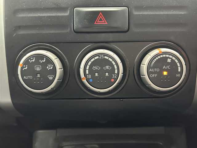 日産 エクストレイル 20Xt 鹿児島県 2011(平23)年 10.3万km バーニングレッド 禁煙車/純正ナビ/(Bluetooth/CD/ワンセグTV/ipod)/ハイパールーフレール/ミラー型レーダー探知機/ALLMODE 4×4i/フェンダーミラー/電動格納ミラー/ドアバイザー/ETC