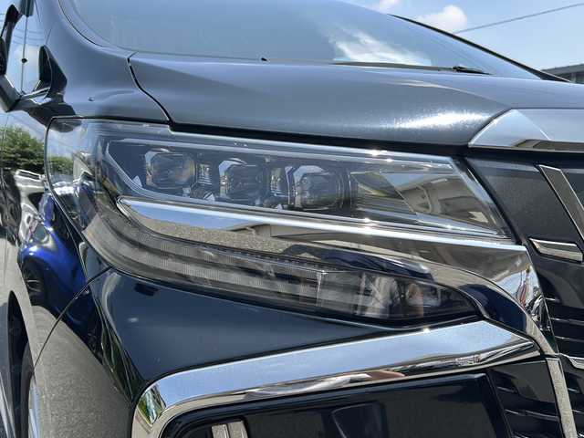 トヨタ アルファード S タイプゴールド 埼玉県 2020(令2)年 9.2万km ブラック ワンオーナー/メモリナビ/フルセグテレビ/バックカメラ/フリップダウンモニター/TRDエアロ（Fスポイラー/Rアンダースポイラー）/全車速追従機能付クルーズコントロール/レーンアシスト/クリアランスソナー/ヒルスタートアシスト/本革巻きステアリング/プッシュスタート/両側パワースライドドア/イージークローザー/ETC/DVDナビ/運転席エアバッグ/助手席エアバッグ/サイドエアバッグ/ＡＢＳ（アンチロックブレーキ）/サイドインパクトバー/ブレーキアシスト/衝突安全ボディ/EBD/横滑り防止装置/衝突防止装置/車間距離制御システム/盗難防止装置/エアコン：デュアルエアコン/テアリングホイールテレスコピック機構/ステアリングホイールチルト/アルミホイール/ＵＶカットガラス/プライバシーガラス/空気清浄機/前席左右独立温度調整式エアコン/後席左右独立温度調整式エアコン