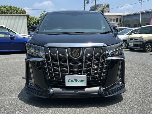 トヨタ アルファード S タイプゴールド 埼玉県 2020(令2)年 9.2万km ブラック ワンオーナー/メモリナビ/フルセグテレビ/バックカメラ/フリップダウンモニター/TRDエアロ（Fスポイラー/Rアンダースポイラー）/全車速追従機能付クルーズコントロール/レーンアシスト/クリアランスソナー/ヒルスタートアシスト/本革巻きステアリング/プッシュスタート/両側パワースライドドア/イージークローザー/ETC/DVDナビ/運転席エアバッグ/助手席エアバッグ/サイドエアバッグ/ＡＢＳ（アンチロックブレーキ）/サイドインパクトバー/ブレーキアシスト/衝突安全ボディ/EBD/横滑り防止装置/衝突防止装置/車間距離制御システム/盗難防止装置/エアコン：デュアルエアコン/テアリングホイールテレスコピック機構/ステアリングホイールチルト/アルミホイール/ＵＶカットガラス/プライバシーガラス/空気清浄機/前席左右独立温度調整式エアコン/後席左右独立温度調整式エアコン