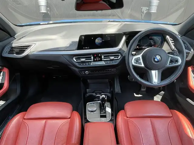 ＢＭＷ ＢＭＷ １１８ｄ Mスポーツ EDジョイ+ 長野県 2020(令2)年 2.8万km ミサノブルー ハイラインパッケージ /マグマレッドダコタレザーシート /純正ナビ(AM/FA/BT/CD/DVD) /AppleCarPlay /ACC /BMS /LKA /パワーシート /シートヒーター　/PDC /コンフォートパッケージ　/iDriveパッケージ /ストレージパッケージ  /純正18AW  /ミラー一体型ETC