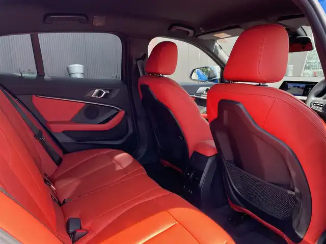 ＢＭＷ ＢＭＷ １１８ｄ Mスポーツ EDジョイ+ 長野県 2020(令2)年 2.8万km ミサノブルー ハイラインパッケージ /マグマレッドダコタレザーシート /純正ナビ(AM/FA/BT/CD/DVD) /AppleCarPlay /ACC /BMS /LKA /パワーシート /シートヒーター　/PDC /コンフォートパッケージ　/iDriveパッケージ /ストレージパッケージ  /純正18AW  /ミラー一体型ETC