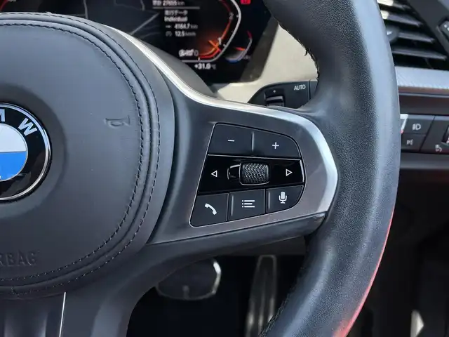 ＢＭＷ ＢＭＷ １１８ｄ Mスポーツ EDジョイ+ 長野県 2020(令2)年 2.8万km ミサノブルー ハイラインパッケージ /マグマレッドダコタレザーシート /純正ナビ(AM/FA/BT/CD/DVD) /AppleCarPlay /ACC /BMS /LKA /パワーシート /シートヒーター　/PDC /コンフォートパッケージ　/iDriveパッケージ /ストレージパッケージ  /純正18AW  /ミラー一体型ETC