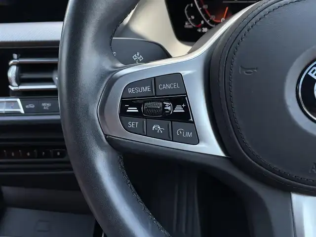 ＢＭＷ ＢＭＷ １１８ｄ Mスポーツ EDジョイ+ 長野県 2020(令2)年 2.8万km ミサノブルー ハイラインパッケージ /マグマレッドダコタレザーシート /純正ナビ(AM/FA/BT/CD/DVD) /AppleCarPlay /ACC /BMS /LKA /パワーシート /シートヒーター　/PDC /コンフォートパッケージ　/iDriveパッケージ /ストレージパッケージ  /純正18AW  /ミラー一体型ETC