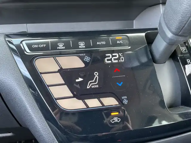 日産 ルークス ハイウェイスター Gターボ 千葉県 2021(令3)年 2.8万km スパークリングレッド/ブラック 純正7インチナビ/（CD/DVD/フルセグ/BT/FM/AM)/バックカメラ/衝突被害軽減システム/車線逸脱警報/ハンズフリースライドドア/横滑り防止装置/ETC/ドライブレコーダー/アイドリングストップ/LEDヘッドライト/フォグランプ/オートライト/ウィンカーミラー/電動格納ミラー/純正15インチAW/禁煙車/プッシュスタート/スマートキー/フロアマット/ドアバイザー/スペアキー/取扱説明書/保証書