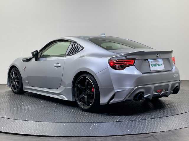 トヨタ ８６ GT リミテッド ブラックPKG 愛媛県 2020(令2)年 4.2万km アイスシルバーメタリック 純正ナビ/フルセグ／Ｂｌｕｅｔｏｏｔｈ/バックカメラ/衝突軽減ブレーキ/ＥＴＣ/レーダークルーズコントロール/ＤＮ席シートヒーター/ハーフレザーシート/ＴＲＤエアロ/ＬＥＤヘッドライト