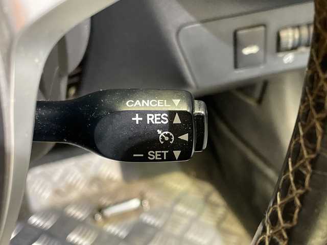 トヨタ ８６ GT リミテッド ブラックPKG 愛媛県 2020(令2)年 4.2万km アイスシルバーメタリック 純正ナビ/フルセグ／Ｂｌｕｅｔｏｏｔｈ/バックカメラ/衝突軽減ブレーキ/ＥＴＣ/レーダークルーズコントロール/ＤＮ席シートヒーター/ハーフレザーシート/ＴＲＤエアロ/ＬＥＤヘッドライト