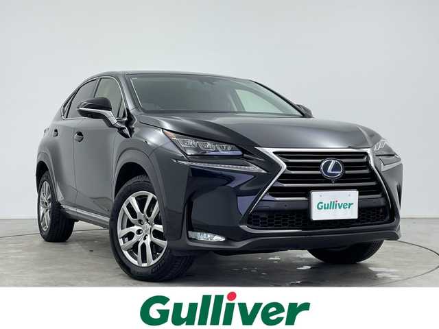 レクサス ＮＸ 300h Iパッケージ 三重県 2015(平27)年 7.8万km ブラック /禁煙車//純正ナビ/　AM/FM/CD/DVD/BT/フルセグ/AUX/USB//前席シートヒーター//ヘッドアップディスプレイ//パドルシフト//レーダークルーズコントロール//パワーバックドア//LEDオートライト//オートマチックハイビーム//ブラインドスポットモニター//ステアリングヒーター//電動パーキング//革巻ステアリング//メモリ付きパワーシート//ビルトインETC//茶皮シート