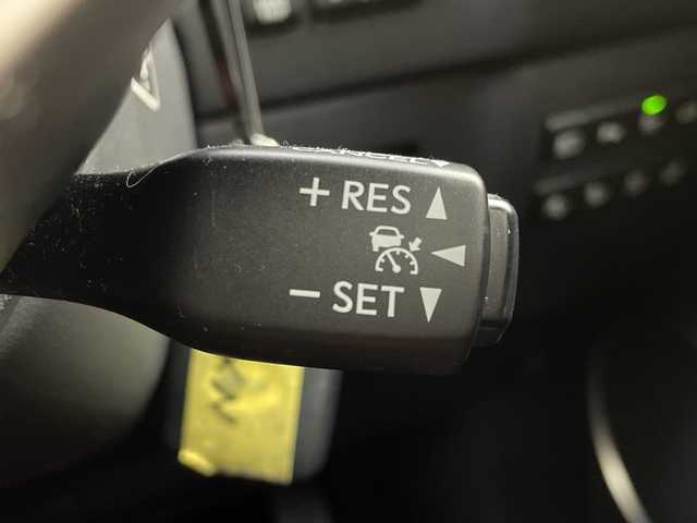 レクサス ＮＸ 300h Iパッケージ 三重県 2015(平27)年 7.8万km ブラック /禁煙車//純正ナビ/　AM/FM/CD/DVD/BT/フルセグ/AUX/USB//前席シートヒーター//ヘッドアップディスプレイ//パドルシフト//レーダークルーズコントロール//パワーバックドア//LEDオートライト//オートマチックハイビーム//ブラインドスポットモニター//ステアリングヒーター//電動パーキング//革巻ステアリング//メモリ付きパワーシート//ビルトインETC//茶皮シート