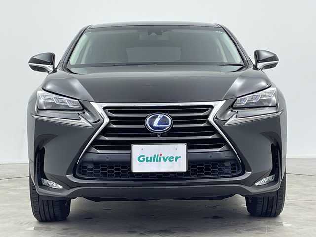 レクサス ＮＸ 300h Iパッケージ 三重県 2015(平27)年 7.8万km ブラック /禁煙車//純正ナビ/　AM/FM/CD/DVD/BT/フルセグ/AUX/USB//前席シートヒーター//ヘッドアップディスプレイ//パドルシフト//レーダークルーズコントロール//パワーバックドア//LEDオートライト//オートマチックハイビーム//ブラインドスポットモニター//ステアリングヒーター//電動パーキング//革巻ステアリング//メモリ付きパワーシート//ビルトインETC//茶皮シート