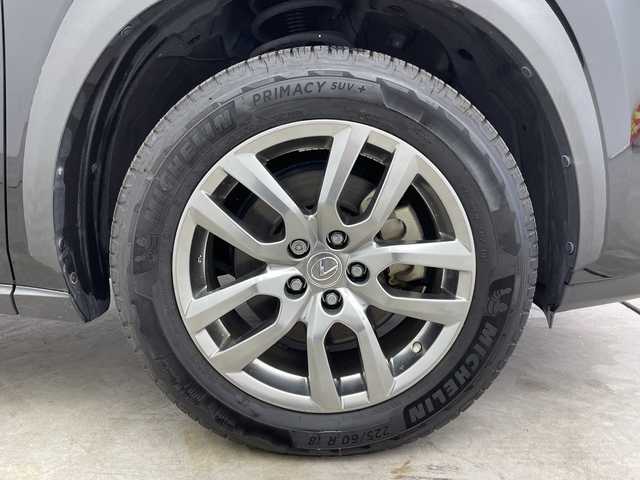 レクサス ＮＸ 300h Iパッケージ 三重県 2015(平27)年 7.8万km ブラック /禁煙車//純正ナビ/　AM/FM/CD/DVD/BT/フルセグ/AUX/USB//前席シートヒーター//ヘッドアップディスプレイ//パドルシフト//レーダークルーズコントロール//パワーバックドア//LEDオートライト//オートマチックハイビーム//ブラインドスポットモニター//ステアリングヒーター//電動パーキング//革巻ステアリング//メモリ付きパワーシート//ビルトインETC//茶皮シート