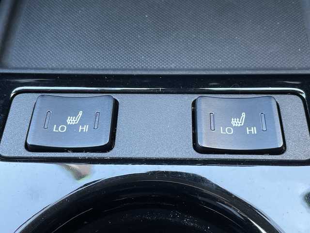 トヨタ プリウス Sツーリングセレクション 福岡県 2019(令1)年 7.1万km ホワイトパールクリスタルシャイン 純正９型メモリナビ/Bluetooth/CD/DVD/フルセグＴＶ/バックモニター/モデリスタエアロ/前後ドライブレコーダー/ビルトインＥＴＣ/前席シートヒーター/レーダークルーズコントロール/コーナーセンサー/スマートキー/スペアキー有/プッシュスタート