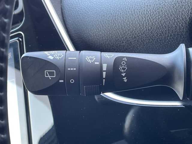 トヨタ プリウス Sツーリングセレクション 福岡県 2019(令1)年 7.1万km ホワイトパールクリスタルシャイン 純正９型メモリナビ/Bluetooth/CD/DVD/フルセグＴＶ/バックモニター/モデリスタエアロ/前後ドライブレコーダー/ビルトインＥＴＣ/前席シートヒーター/レーダークルーズコントロール/コーナーセンサー/スマートキー/スペアキー有/プッシュスタート