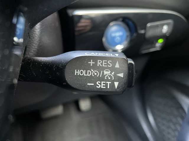 トヨタ プリウス Sツーリングセレクション 福岡県 2019(令1)年 7.1万km ホワイトパールクリスタルシャイン 純正９型メモリナビ/Bluetooth/CD/DVD/フルセグＴＶ/バックモニター/モデリスタエアロ/前後ドライブレコーダー/ビルトインＥＴＣ/前席シートヒーター/レーダークルーズコントロール/コーナーセンサー/スマートキー/スペアキー有/プッシュスタート