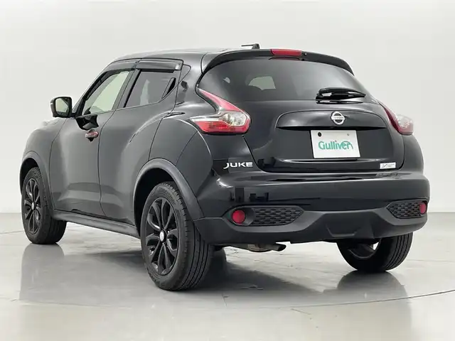 日産 ジューク 15RX Vセレ パーソナライゼーション 熊本県 2019(平31)年 8.1万km スーパーブラック 純正ナビMM318D-W（ＣＤ・ＤＶＤ・フルセグ・ＢＴ・ＳＤ・ＡＵＸ・ｉｐｏｄ・ＵＳＢ）/全周囲カメラ　/純正前方ドライブレコーダー　/ビルトインＥＴＣ　/インテリジェントエマージェンシーブレーキ　/車線逸脱警報　/横滑り防止/アイドリングストップ/純正フロアマット/純正１７インチAW/オートライト/HIDライト/フォグランプ/スマートキー/プッシュスタート