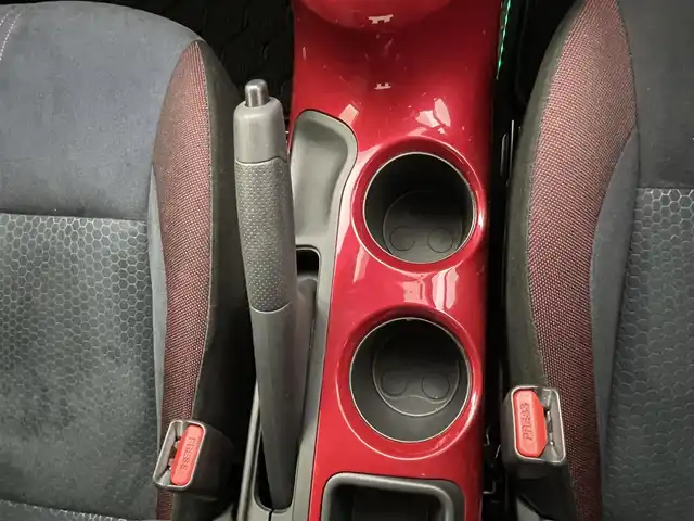 日産 ジューク 15RX Vセレ パーソナライゼーション 熊本県 2019(平31)年 8.1万km スーパーブラック 純正ナビMM318D-W（ＣＤ・ＤＶＤ・フルセグ・ＢＴ・ＳＤ・ＡＵＸ・ｉｐｏｄ・ＵＳＢ）/全周囲カメラ　/純正前方ドライブレコーダー　/ビルトインＥＴＣ　/インテリジェントエマージェンシーブレーキ　/車線逸脱警報　/横滑り防止/アイドリングストップ/純正フロアマット/純正１７インチAW/オートライト/HIDライト/フォグランプ/スマートキー/プッシュスタート