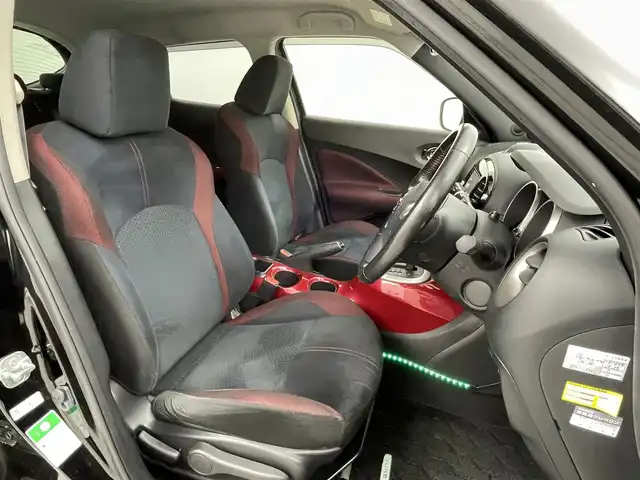 日産 ジューク 15RX Vセレ パーソナライゼーション 熊本県 2019(平31)年 8.1万km スーパーブラック 純正ナビMM318D-W（ＣＤ・ＤＶＤ・フルセグ・ＢＴ・ＳＤ・ＡＵＸ・ｉｐｏｄ・ＵＳＢ）/全周囲カメラ　/純正前方ドライブレコーダー　/ビルトインＥＴＣ　/インテリジェントエマージェンシーブレーキ　/車線逸脱警報　/横滑り防止/アイドリングストップ/純正フロアマット/純正１７インチAW/オートライト/HIDライト/フォグランプ/スマートキー/プッシュスタート