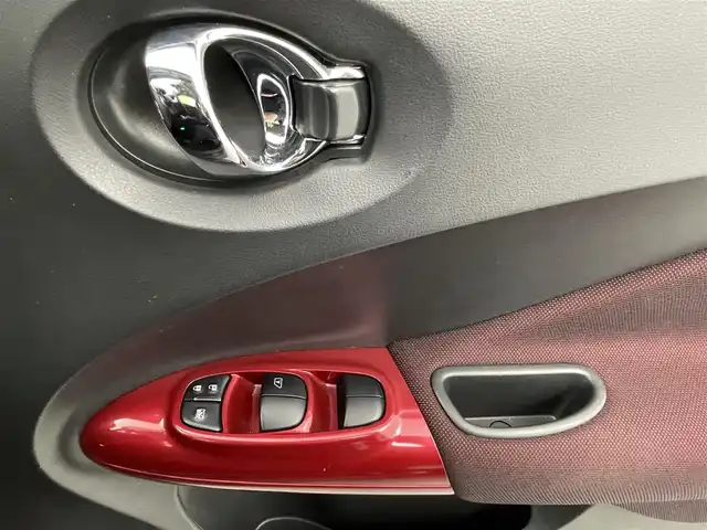 日産 ジューク 15RX Vセレ パーソナライゼーション 熊本県 2019(平31)年 8.1万km スーパーブラック 純正ナビMM318D-W（ＣＤ・ＤＶＤ・フルセグ・ＢＴ・ＳＤ・ＡＵＸ・ｉｐｏｄ・ＵＳＢ）/全周囲カメラ　/純正前方ドライブレコーダー　/ビルトインＥＴＣ　/インテリジェントエマージェンシーブレーキ　/車線逸脱警報　/横滑り防止/アイドリングストップ/純正フロアマット/純正１７インチAW/オートライト/HIDライト/フォグランプ/スマートキー/プッシュスタート
