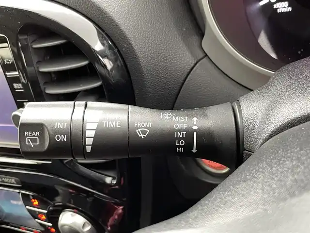 日産 ジューク 15RX Vセレ パーソナライゼーション 熊本県 2019(平31)年 8.1万km スーパーブラック 純正ナビMM318D-W（ＣＤ・ＤＶＤ・フルセグ・ＢＴ・ＳＤ・ＡＵＸ・ｉｐｏｄ・ＵＳＢ）/全周囲カメラ　/純正前方ドライブレコーダー　/ビルトインＥＴＣ　/インテリジェントエマージェンシーブレーキ　/車線逸脱警報　/横滑り防止/アイドリングストップ/純正フロアマット/純正１７インチAW/オートライト/HIDライト/フォグランプ/スマートキー/プッシュスタート