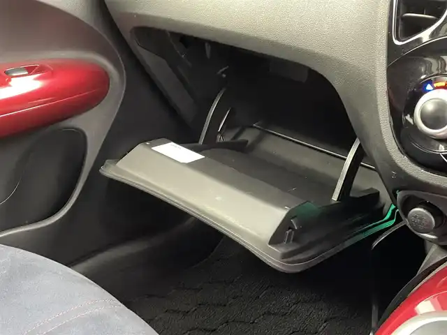 日産 ジューク 15RX Vセレ パーソナライゼーション 熊本県 2019(平31)年 8.1万km スーパーブラック 純正ナビMM318D-W（ＣＤ・ＤＶＤ・フルセグ・ＢＴ・ＳＤ・ＡＵＸ・ｉｐｏｄ・ＵＳＢ）/全周囲カメラ　/純正前方ドライブレコーダー　/ビルトインＥＴＣ　/インテリジェントエマージェンシーブレーキ　/車線逸脱警報　/横滑り防止/アイドリングストップ/純正フロアマット/純正１７インチAW/オートライト/HIDライト/フォグランプ/スマートキー/プッシュスタート