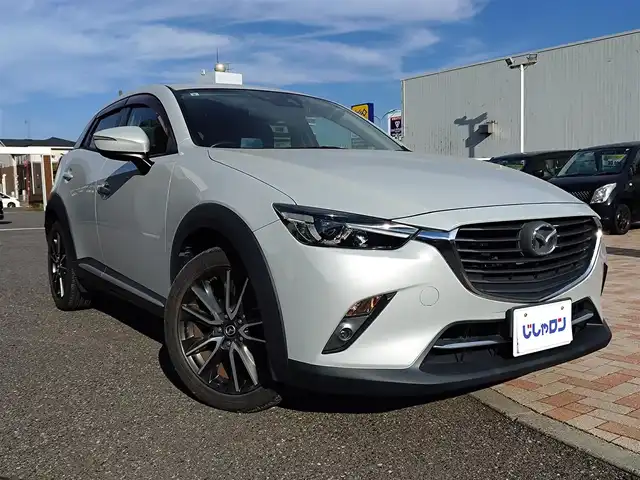 マツダ ＣＸ－３ XD ツーリング 新潟県 2015(平27)年 9.2万km セラミックM (株)IDOMが運営する【じしゃロン新潟店】の自社ローン専用車両になります。/こちらは現金またはオートローンご利用時の価格です。自社ローンご希望の方は別途その旨お申付け下さい/純正SDナビ/Bluetooth接続可能/USB/AUX接続可能/バックカメラ/ETC/プッシュスタート/クルーズコントロール/ハーフレザーシート/アクティブドライビングディスプレイ/ブラインドスポットモニタリング/スマートシティーブレーキ/スマートキー/スペアキー×１/取扱説明書