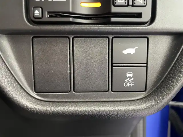 ホンダ ＺＲ－Ｖ ハイブリッド e:HEV Z 鹿児島県 2024(令6)年 1.4万km プレミアムクリスタルブルークリスタル 禁煙車/純正ナビ/(Ｂｌｕｅｔｏｏｔｈ/フルセグTV)/ホンダセンシング/　・衝突軽減ブレーキ（CMBS）/　・誤発進抑制機能/　・後方誤発進抑制機能/　・近距離衝突軽減ブレーキ/　・歩行者事故低減ステアリング/　・路外逸脱抑制機能/　・渋滞追従機能付アダプティブクルーズコントロール（ACC）/　・車線維持支援システム（LKAS）/　・トラフィックジャムアシスト（渋滞運転支援機能）/　・先行車発進お知らせ機能/　・標識認識機能/　・アダプティブドライビングビーム/　・ブラインドスポットインフォメーション/　・パーキングセンサーシステム/置くだけ充電/前席シートヒーター/BOSEプレミアムサウンドシステム/ステアリングヒーター/パワーテールゲート/ETC