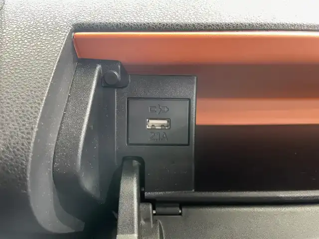 ダイハツ タント ファンクロス 鹿児島県 2023(令5)年 2.7万km レーザーブルークリスタルシャイン 純正ディスプレイオーディオ/　・Bluetooth/　・AppleCarPlay/　・AndroidAuto/　・ワンセグTV/　・USB/スマートアシスト/　・車線逸脱警報/　・ふらつき警報/　・先行車発進お知らせ機能/　・衝突警報機能/パーキングセンサー/アラウンドビューカメラ/両側パワースライドドア/シートヒーター/純正フロアマット/純正アルミホイール/LEDヘッドライト/オートマチックハイビーム/フロントフォグランプ