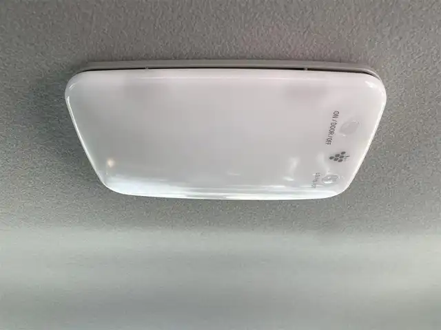 トヨタ アクア X－URBAN 福岡県 2015(平27)年 7万km コバルトブルーメタリック (株)IDOMが運営する【じしゃロン八幡西店】の自社ローン専用車両になります。こちらは現金またはオートローンご利用時の価格です。自社ローンご希望の方は別途その旨お申付け下さい/純正ナビ　NSZN-W64T/TV/CD/DVD/BT/バックカメラ/衝突軽減ブレーキ/ルーフレール/ハーフレザーシート/ETC