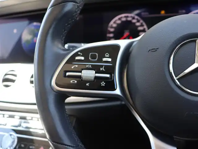 メルセデス・ベンツ Ｅ２２０ｄ ｵｰﾙﾃﾚｲﾝ 4マチック オールテレイン 長野県 2018(平30)年 3.8万km ダイヤモンドホワイト レーダーセーフティＰＫＧ/レザーＥＸＣＰＫＧ　/黒革シート　/パノラミックスライディングルーフ　/Ｂｒｕｍｅｓｔｅｒサウンド　/３６０°ビュー　/ＨＵＤ　/シートヒーター/シートクーラー　/ベンチレーション　/アンビエントライト/パワーシート（D席/N席）/ACC/車用シートカバー付き