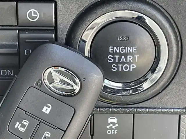 ダイハツ タント カスタム X 福岡県 2021(令3)年 1.9万km シャイニングホワイトパール スマートアシスト/衝突軽減/クリアランスソナー/社外ナビ（ＡＶＮ－Ｒ９Ｗ）/フルセグTV/CD/DVD/BT/バックカメラ/両側パワースライドドア/前席シートヒーター/ＬＥＤオートライト/フォグランプ/純正１４ＡＷ