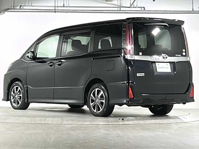 トヨタ ノア Si 広島県 2018(平30)年 5万km ブラック 社外ナビ/（Bluetooth/SD/CD/DVD/フルセグTV)/アルパイン製フリップダウンモニター/ETC/バックカメラ/両側パワースライドドア/クルーズコントロール/LEDヘッドライト/フォグランプ/オートマチックハイビーム/純正16インチアルミホイール/フロアマット/スペアキー1本/スマートキー/ABS/横滑り防止装置/衝突被害軽減ブレーキ/レーンキープアシスト/盗難防止装置